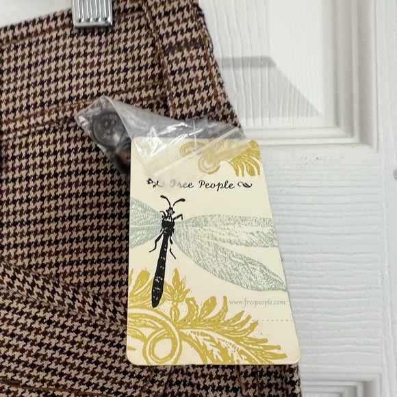 NWT Free People Brown Houndstooth  Checkered Capri Pants Size 4 - Picture 2 of 5